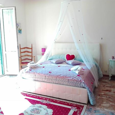 Bed&Breakfast Romantica Evasione Sutri Esterno foto