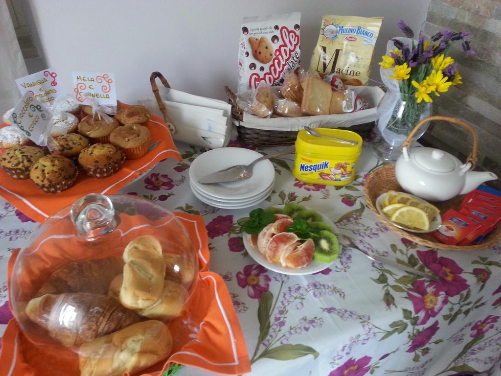 Bed&Breakfast Romantica Evasione Sutri Esterno foto