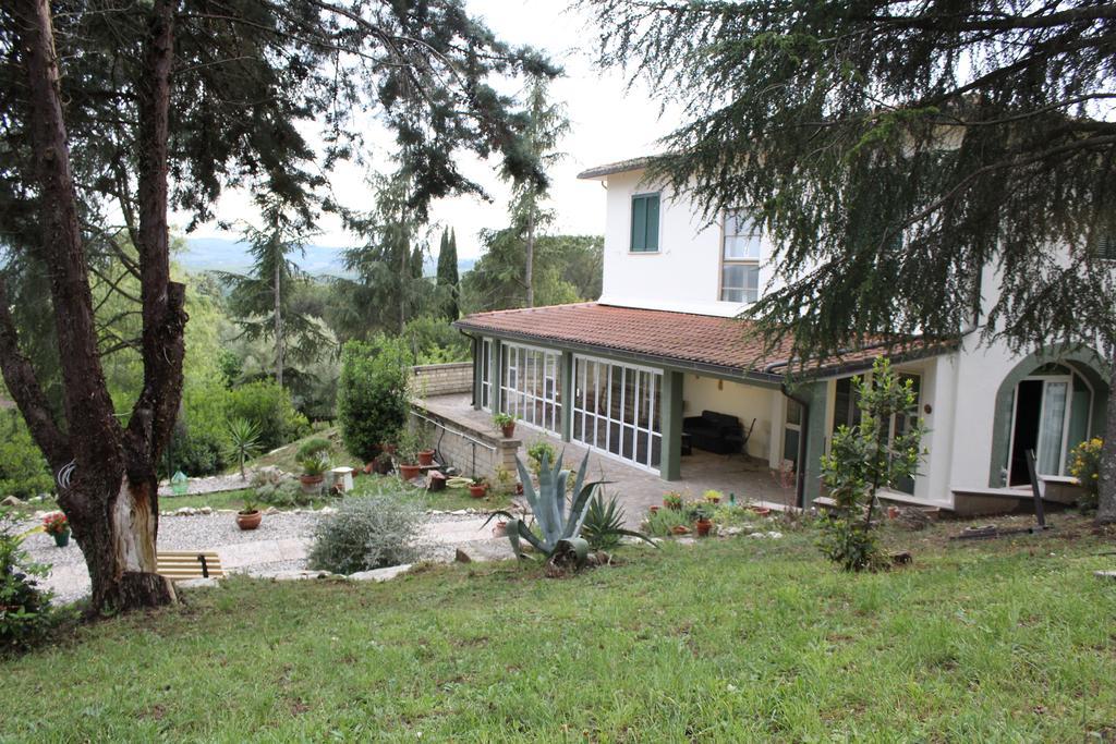 Bed&Breakfast Romantica Evasione Sutri Esterno foto
