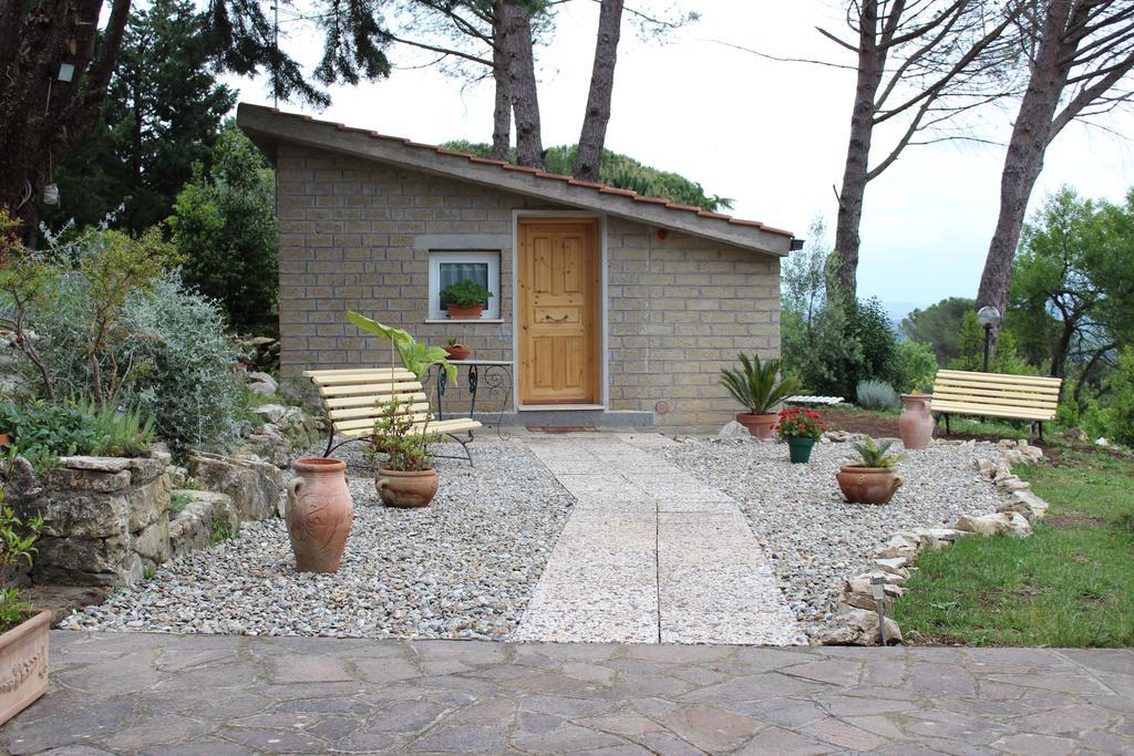 Bed&Breakfast Romantica Evasione Sutri Esterno foto