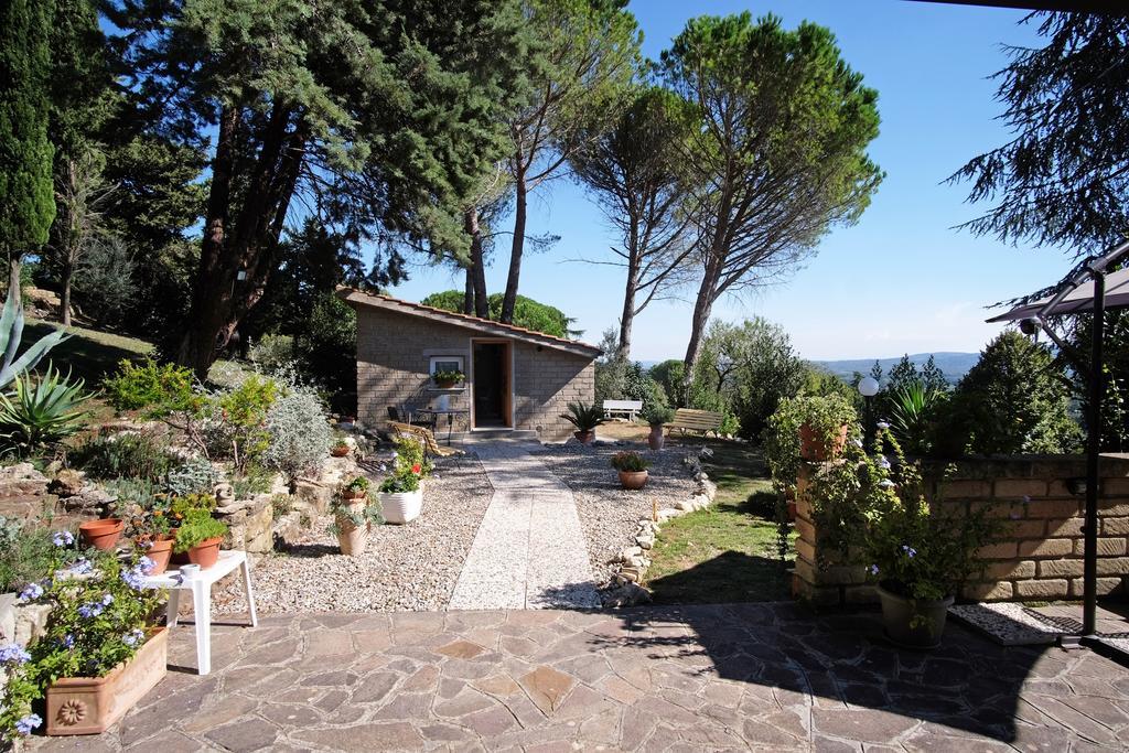 Bed&Breakfast Romantica Evasione Sutri Esterno foto