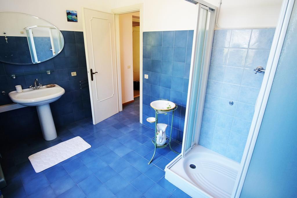 Bed&Breakfast Romantica Evasione Sutri Esterno foto