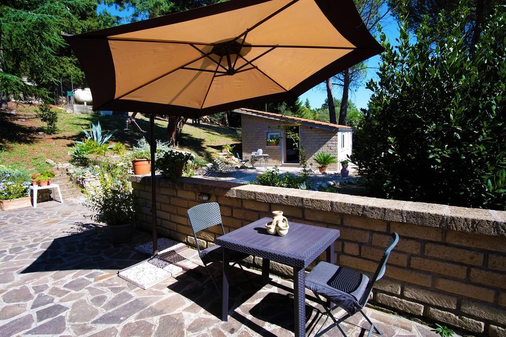 Bed&Breakfast Romantica Evasione Sutri Esterno foto
