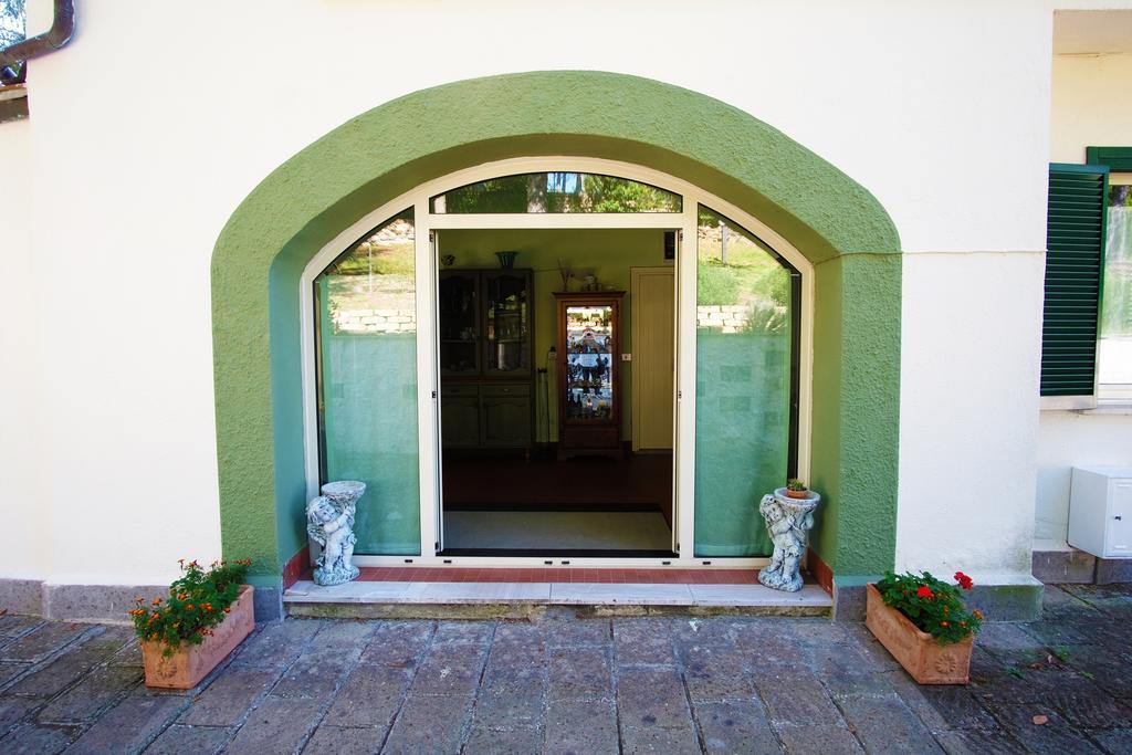 Bed&Breakfast Romantica Evasione Sutri Esterno foto