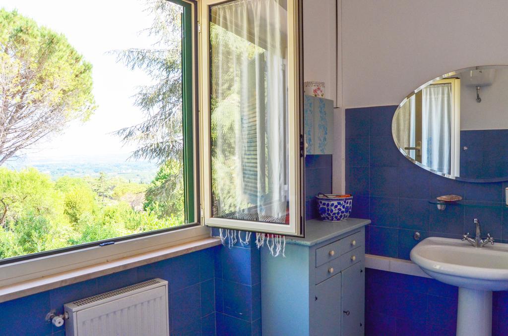 Bed&Breakfast Romantica Evasione Sutri Esterno foto